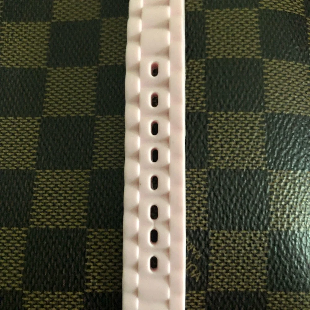 ‼️ SOLD ‼️ Minnie Mouse Watch - Picture 3 of 4